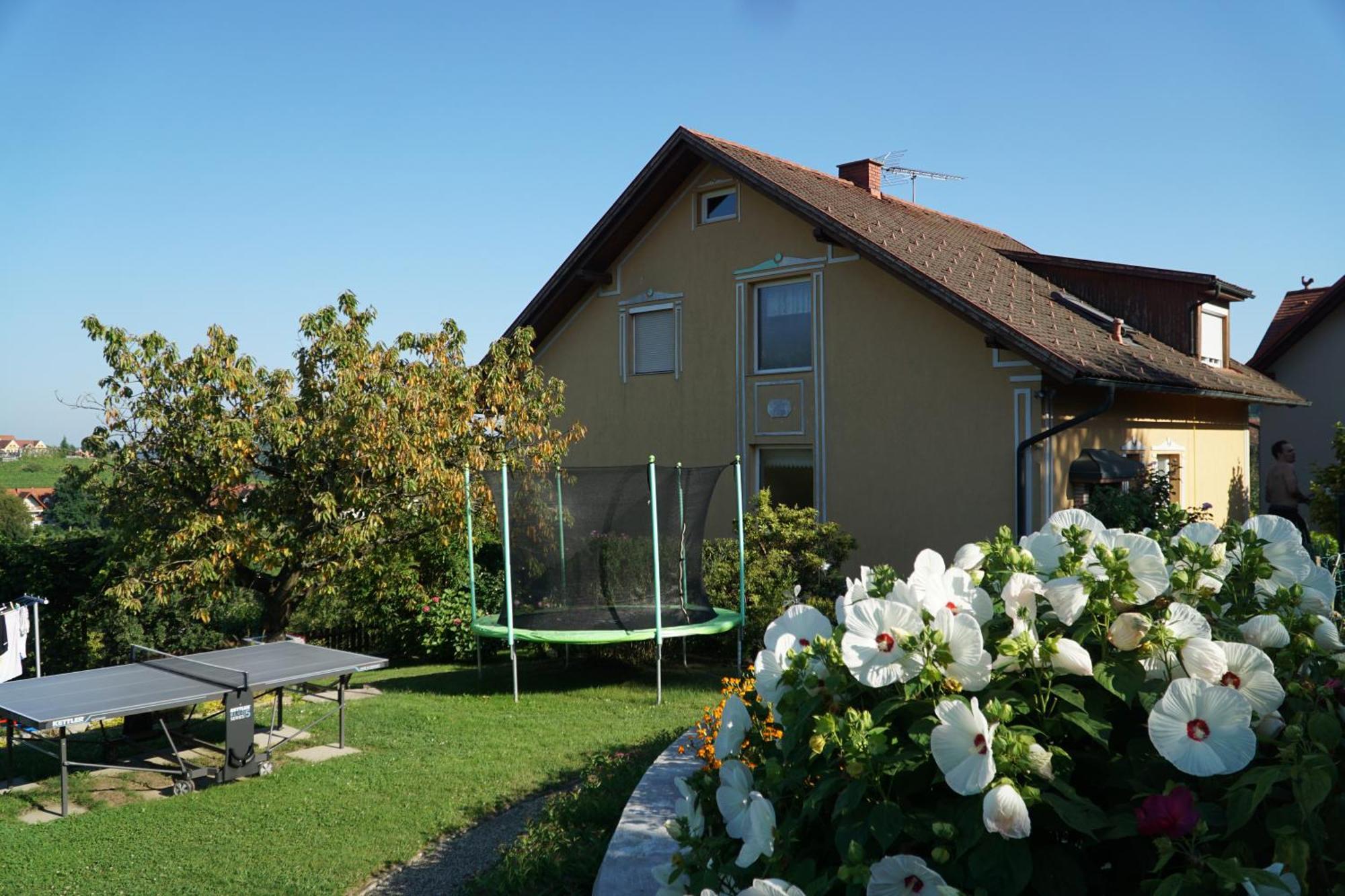 Ferienwohnung Familie Hartinger Riegersburg Εξωτερικό φωτογραφία