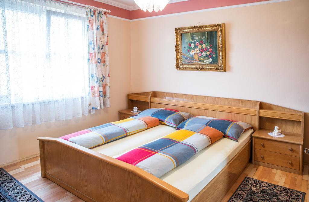 Ferienwohnung Familie Hartinger Riegersburg Δωμάτιο φωτογραφία